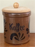 Handmade pottery Kaffe canister