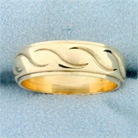 Wave Pattern Band Ring in 14K Yellow Gold