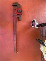 24" ADJUSTABLE PIPE WRENCH