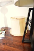 LOT OF 2 LAMPS