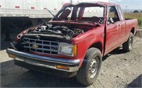 * 1986 Chevrolet S-10 Extended Cab Pick Up