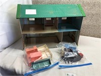 Wolverine Doll House w/Furniture