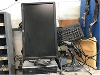 Vintage HP DVD with screen keyboard and scanner.