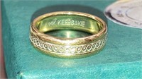 14K gold ladies wedding band ring Keepsake -