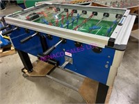 1X ROBERTO SPORTS FOOSBALL TABLE W/ GLASS - 14578
