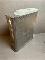 XBOX 360 - NO CONTROLLERS - UNTESTED