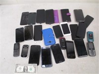 Large Lot of Assorted Cellphones - Untested