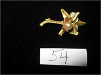18K Gold Brooch with Pearl…1.6 dwt. Jeweler tested