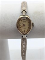 Vintage Women's Gruen 10k Gold RGP 17 Jewels RUNS