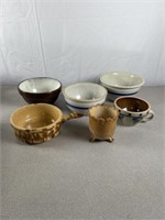 Small pottery mixing bowls, glazed soup bowl,