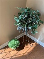 ARTIFICIAL PLANTS AND IRON STAND