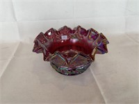 Carnival Style Glass Bowl w/Ruffled Edge
