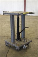 Wesco Lift Cart W/ Approx 18"X18" Table