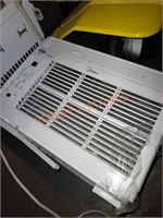 Midea 6000 BTU Room Air Conditioner