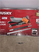Husky 3 Ton Steel Floor Jack
