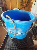 Heated 5 Gal. Water Bucket