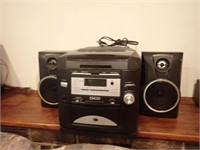 Stereo System w/ (5) CD Changer & Dual Speakers