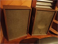 (2) Speakers - 9 1/2"Wx5"Dx13 1/2"H
