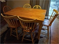 KITCHEN TABLE W/6 CHAIRS
