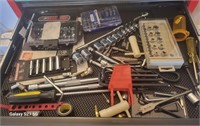 X - MIXED LOT OF HAND TOOLS (G62)