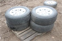(4) Michelin 265/65R18 Tires on GMC (6) Bolt Rims