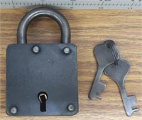 Vintage style padlock