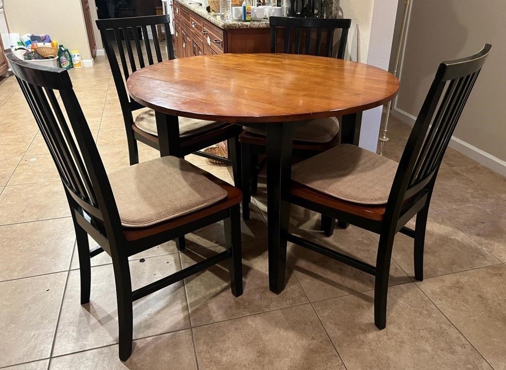 D - ROUND TABLE W/ 4 CHAIRS