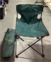Folding camp chair w/ carrier bag