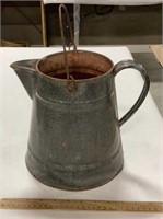Vintage enamel coffee pot-no lid