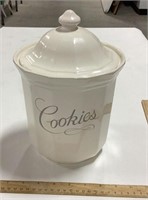 Pfaltzgraff cookie jar-lid cracked