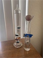 Vase & Galileo Thermometer