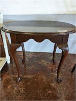 ETHAN ALLEN OVAL END TABLE