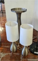 GROUP: FLOOR LAMP, 2 SMALL DECORATIVE LAMPS,