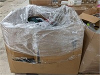 PALLET OF ASSORTED CLOTHING