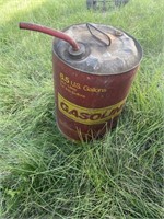 6.5 gallon gas can with funnel