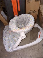 Fisher-Price Portable Baby Chair Sit-Me-Up Floor