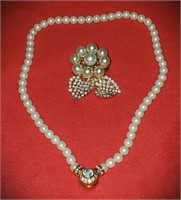 BEATIFUL VTG LOT OF 2 GOLD CRYSTAL & PEARL JEWELRY