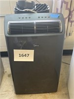 Thomson chest freezer 33inx31inx21in