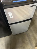 Thomson refrigerator 3.1cu ft