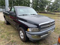 1999 Dodge Ram 1500 5.2L V8    STOCK # 4612