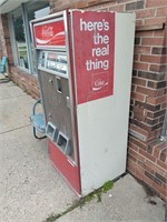 Coca Cola Vending Machine