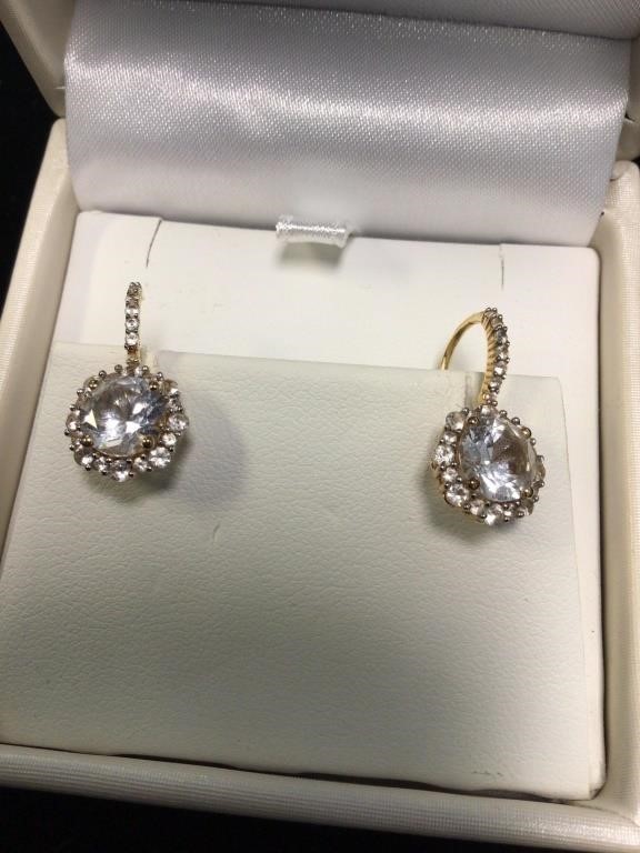 18K Gold Sapphire Floral earrings