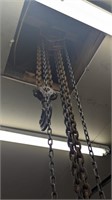 Hoist with Chain