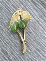 BEAUTIFUL SIGNED GOLD JADE FLORAL BOUQUET BROOCH