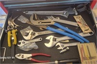 X - LOT OF HAND TOOLS (G63)