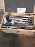 Outside micrometers used with Enco mill