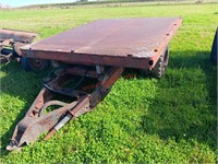 Hydraulic flatbed dump trailer