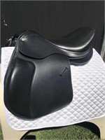 17.5” COLLEGIATE MENTOR II AP SADDLE