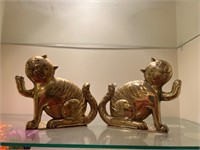 Vintage Brass cat bookend