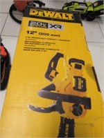 DEWALT 12" ZOUT CHAINSAW WITH CHARGER AND BATTERY